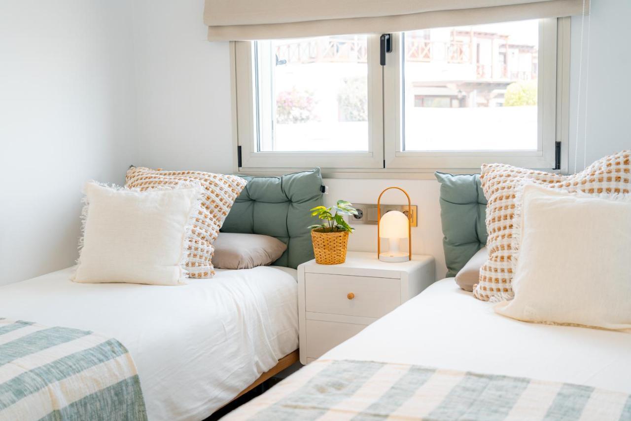 Mara Marina Suites 4 Playa Blanca  Bagian luar foto